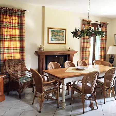 ヴィラ Prataiolo *